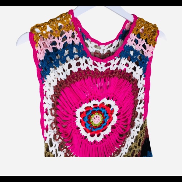 Boho Round Neck Crochet Hollow Top With Cap Sleeves & Scoop Neck Pink Size Small - Picture 4 of 7
